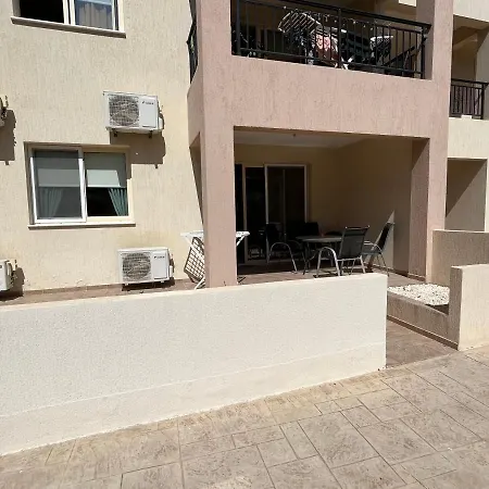 Royal Seacrest Residence Paphos Exterior photo